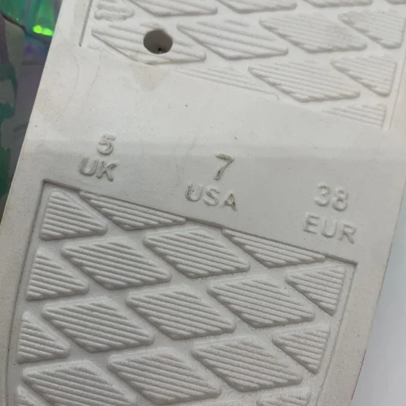 Luv Betsey NEW Slides Slip-Ons Iridescent Clear Multi 7 Jelly Sandal Flip Flop - Picture 6 of 8